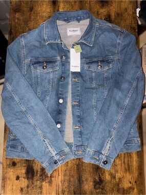 Goodfellow & Co Light Blue Denim Jacket with Button Front